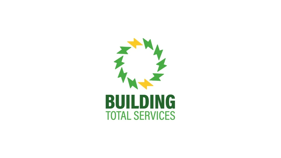 Logotipo nuevo de Building Total Services: círculo de módulos tipo rayo en verde y amarillo