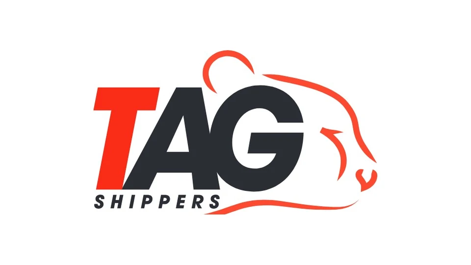 Logotipo anterior de TAG Shippers: un felino rojo que rodea las letras, con la T en rojo y AG en negro