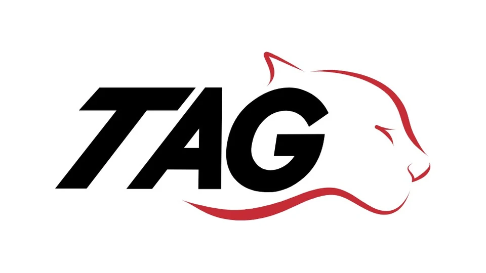 Logotipo nuevo de TAG: letras negras inclinadas y un felino rojo de trazo abierto